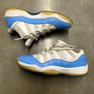 Jordan 11 low UNC